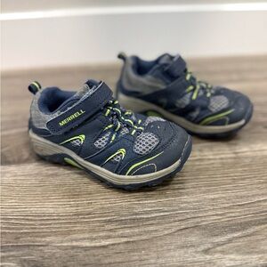 Merrell Kids Navy & Gray Sneakers with Lime Highlights